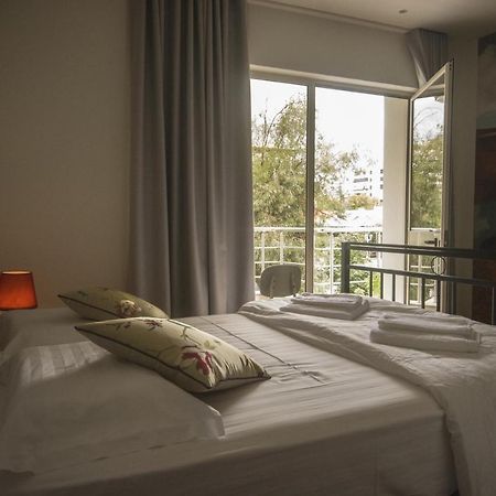 Vanilla Sky Boutique Hostel Тирана Екстер'єр фото